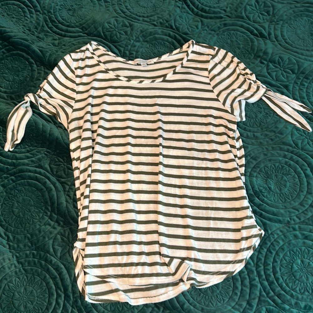 Olive striped tshirt with tie sleeves